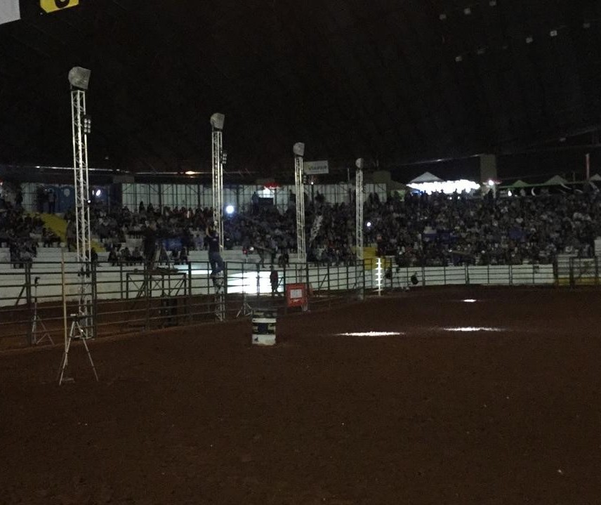 Expoingá é palco de uma das etapas do maior campeonato de montaria em touros do mundo