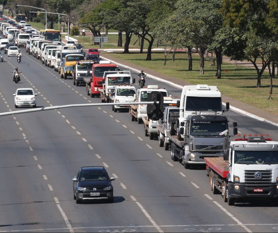 Gilson Aguiar: 'caminhoneiros, sinal de força'