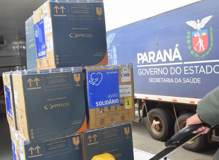 15ª Regional de Saúde distribui mais de 25 mil doses da Pfizer para municípios nesta sexta-feira (7)