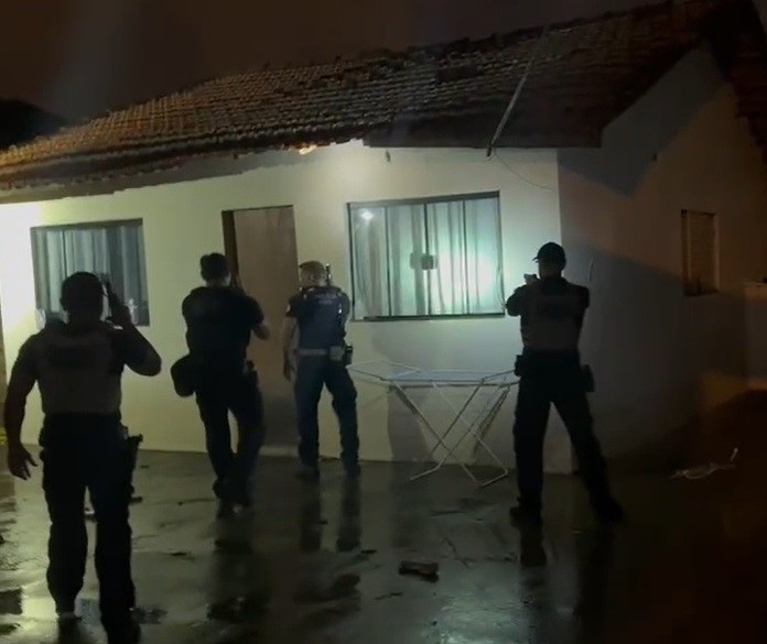 Polícia faz operação contra tráfico em Maringá e região