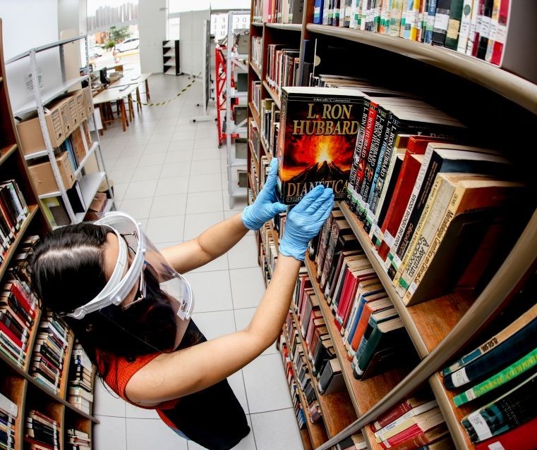 Bibliotecas serão reabertas e projeto dos Convites serão retomados em Maringá