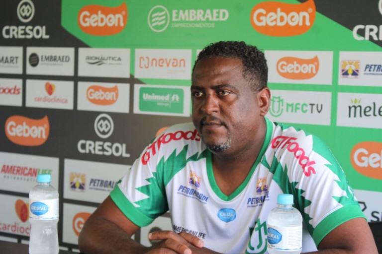 Jorge Castilho é o novo técnico do Maringá FC