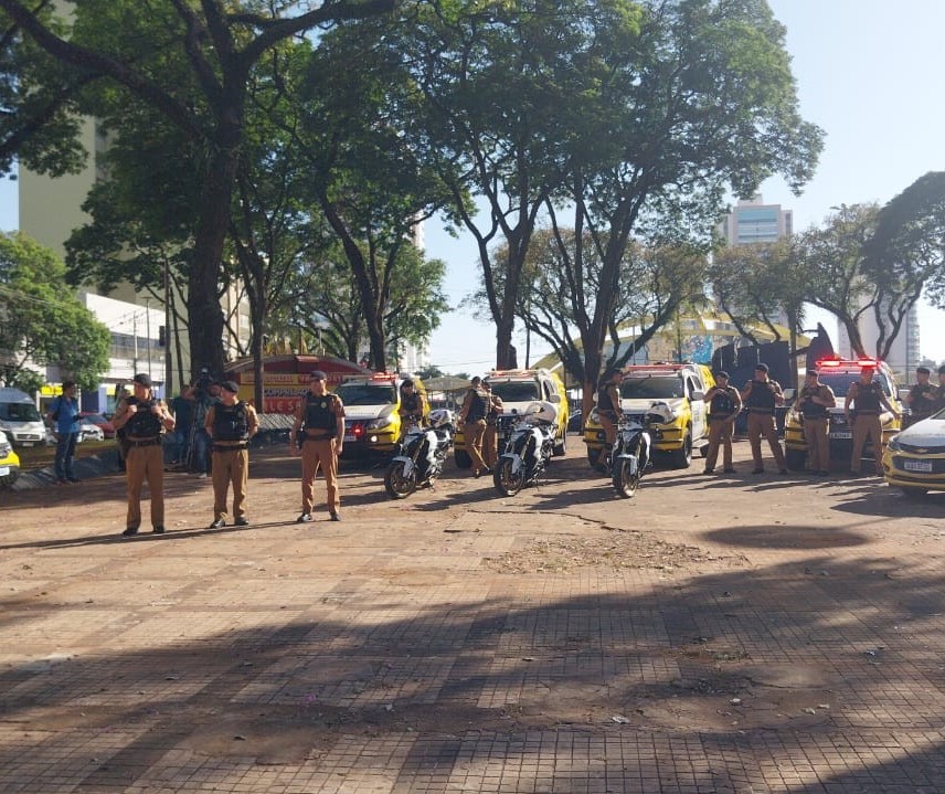 Polícia Militar realiza operação de combate à criminalidade nas ruas de Maringá