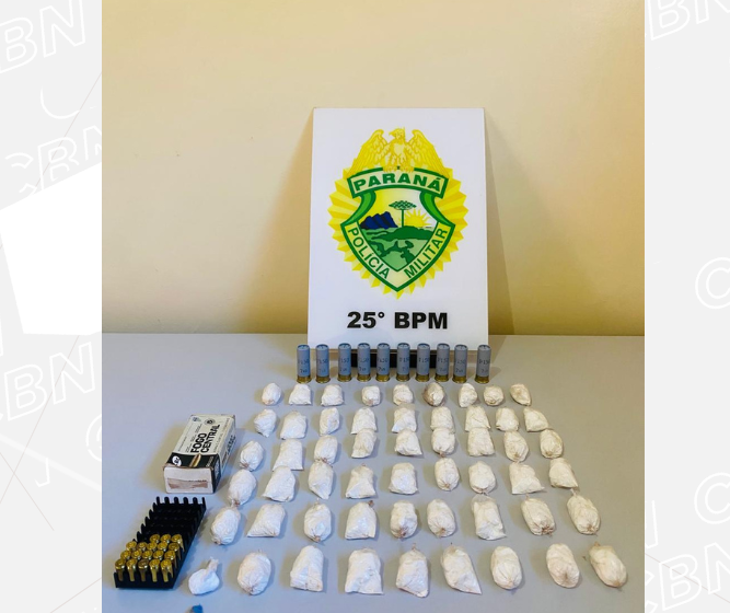 Homem escondia cocaína em cano na residência da mãe