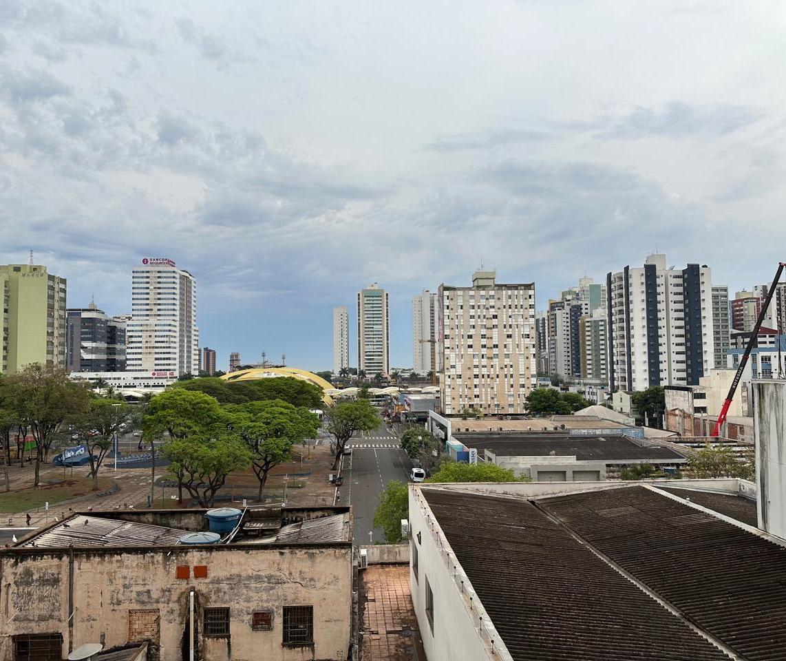 Terça-feira (16) terá máxima de 33º C e tempo firme em Maringá