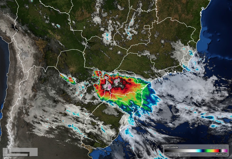 Domingo de chuva em todo o Paraná