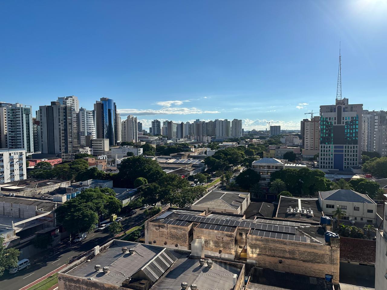 Maringá terá máxima de 33° C nesta quinta (8); confira os detalhes da previsão