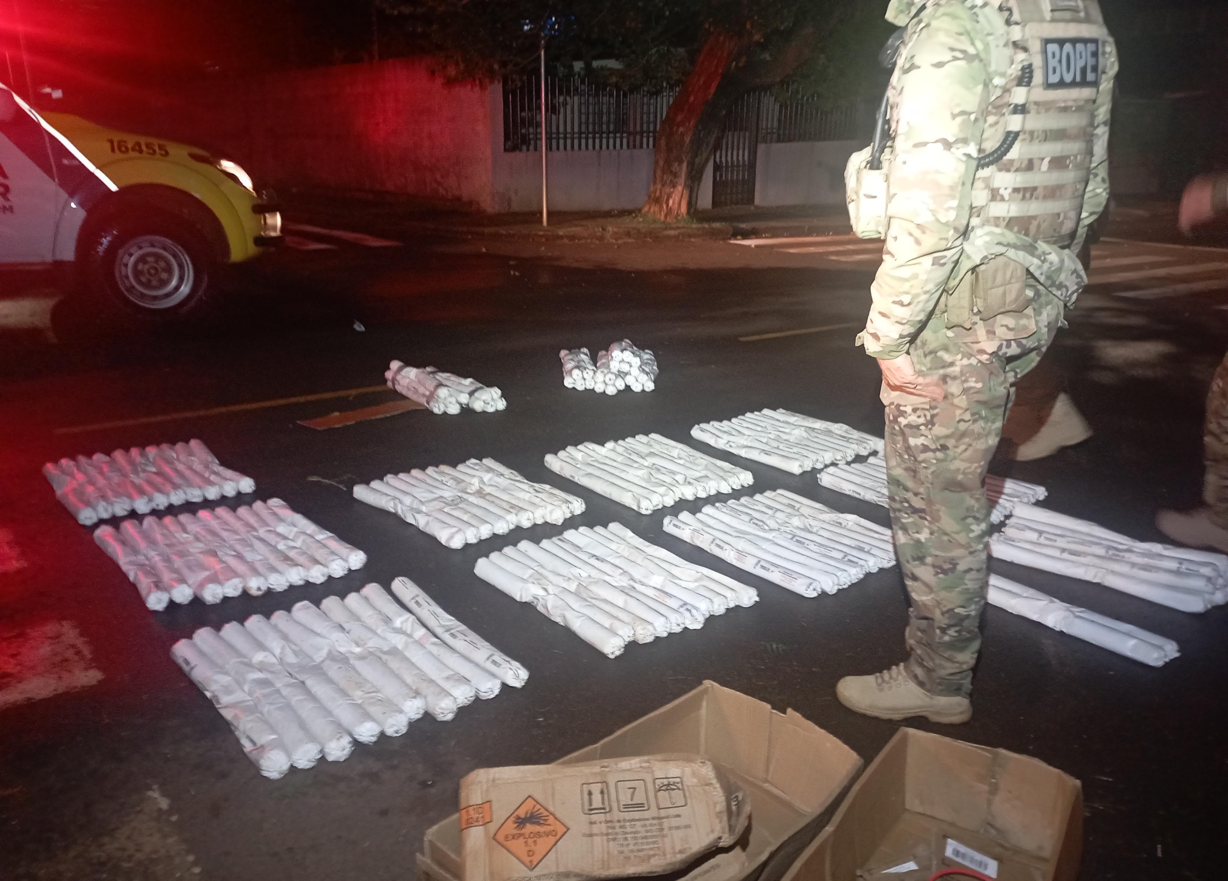 Caminhonete carregada com explosivos é encontrada em terreno e esquadrão antibombas é acionado