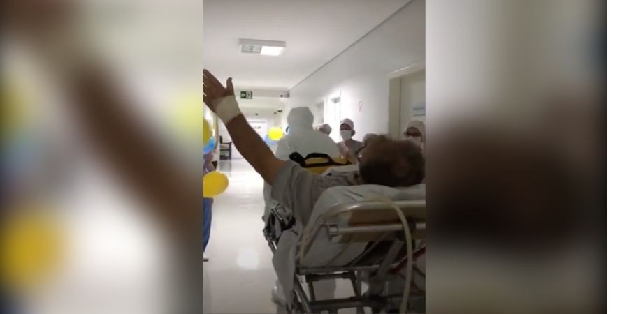 Equipe do Hospital Maringá comemora alta de paciente com Covid-19