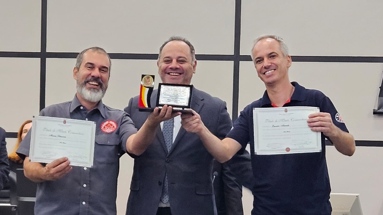 Câmara de Vereadores de Maringá homenageia Cervejaria Sabores do Malte