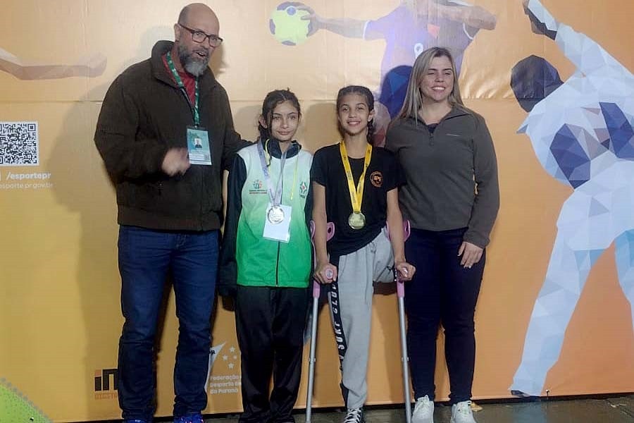 Atleta com deficiência é campeã no wrestling convencional em Maringá