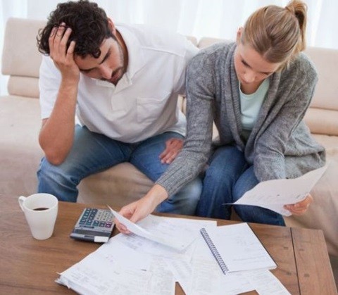 Taxa de endividamento familiar aumentou em abril