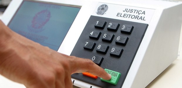 294 mil eleitores voltam às urnas neste domingo (30) em Maringá
