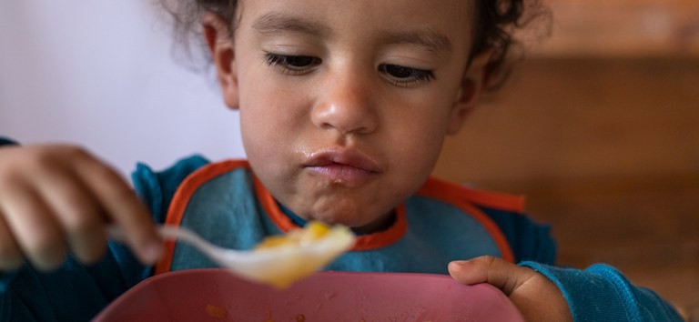 Hábitos alimentares começam a ser moldados na primeira infância