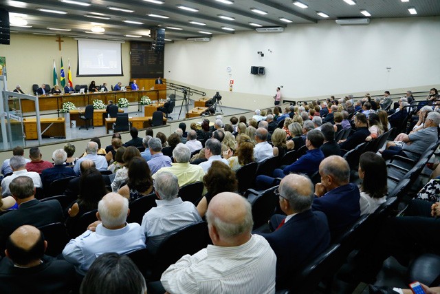 Câmara de Maringá gastou R$ 19 mil em diárias em 2019