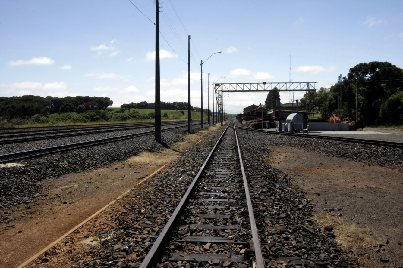 Brasil não usa um terço dos trilhos ferroviários
