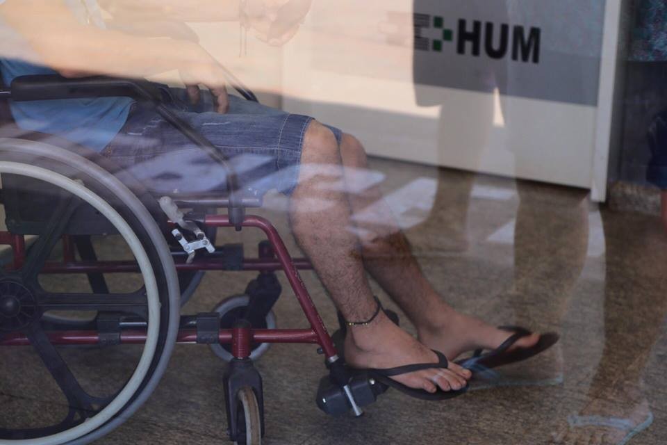 Homem é supostamente picado por cobra