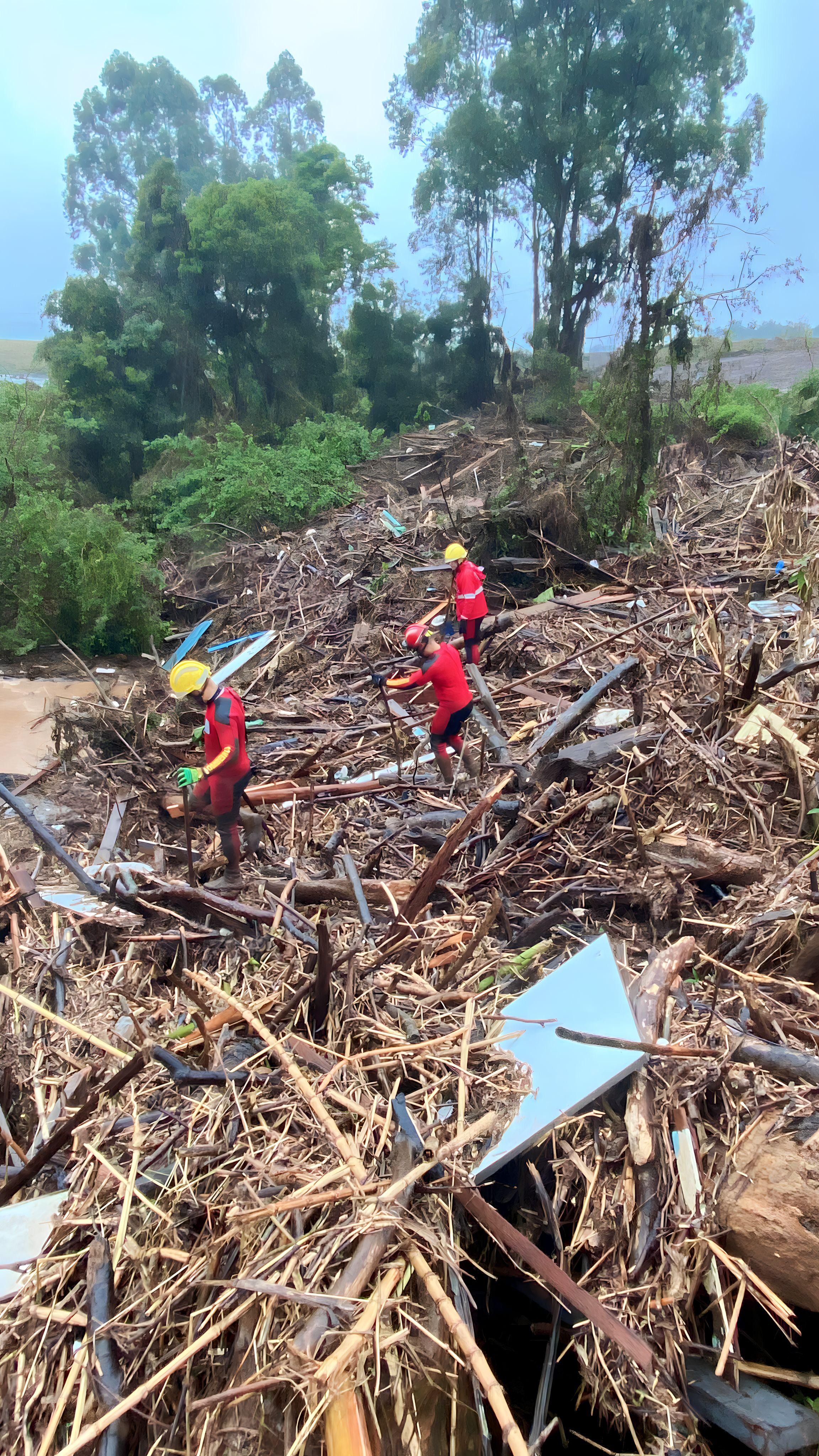 Bombeiros de Maringá relatam trabalho de força-tarefa no Rio Grande do Sul