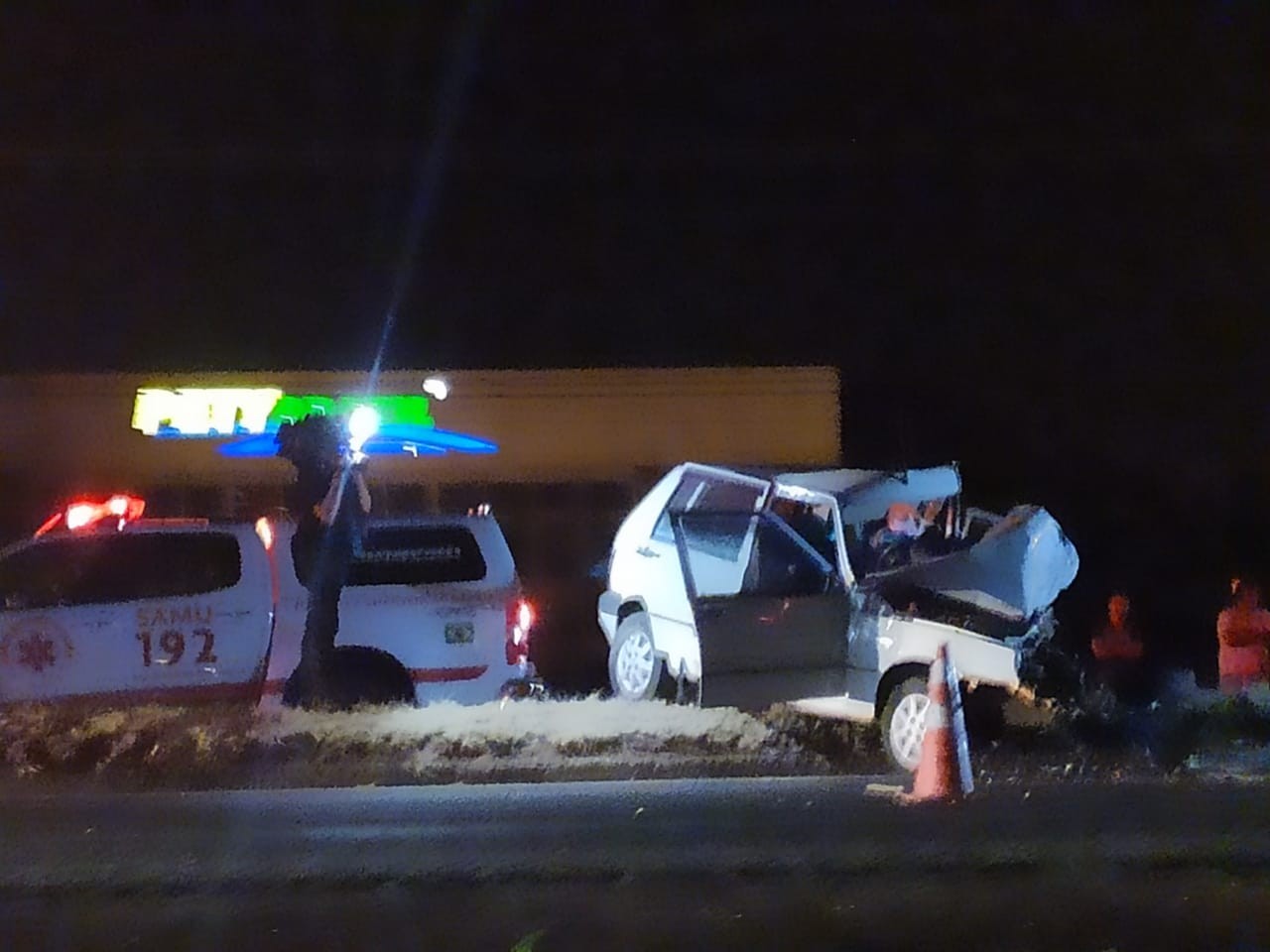 Acidente envolvendo quatro veículos mobiliza várias equipes