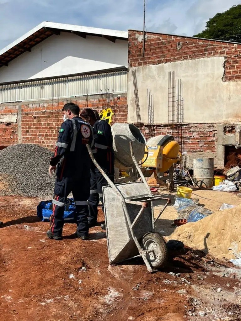 Homem é assassinado em obra em Mandaguari
