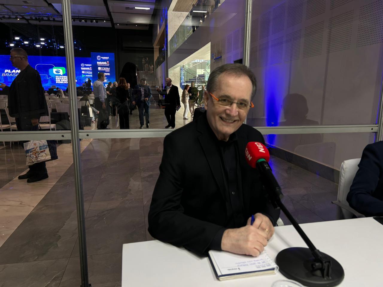 Walter Longo abre Planeja Brasil com palestra sobre IA no serviço público