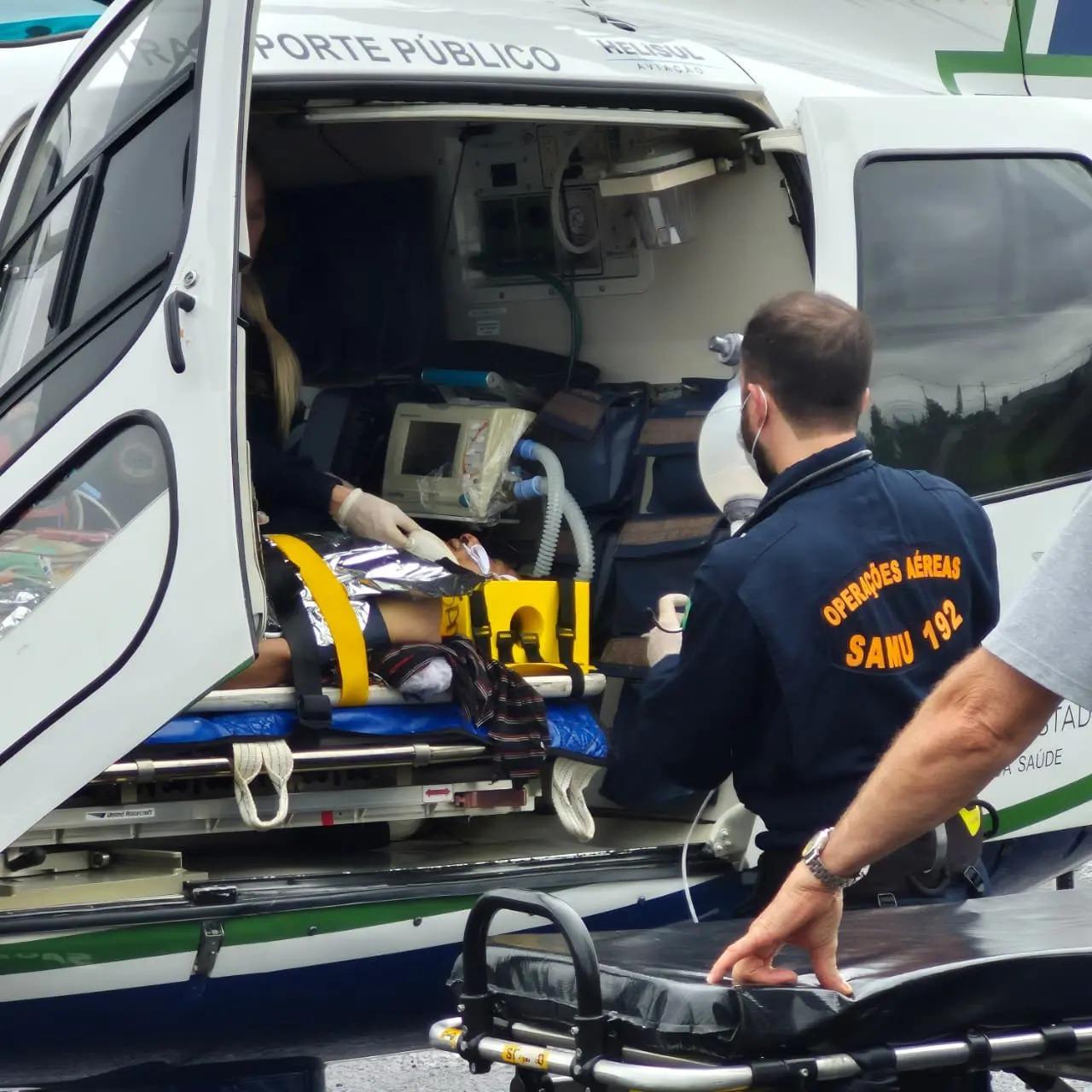 Morre em hospital de Maringá a segunda vítima de acidente entre carro e caminhão na PR-317