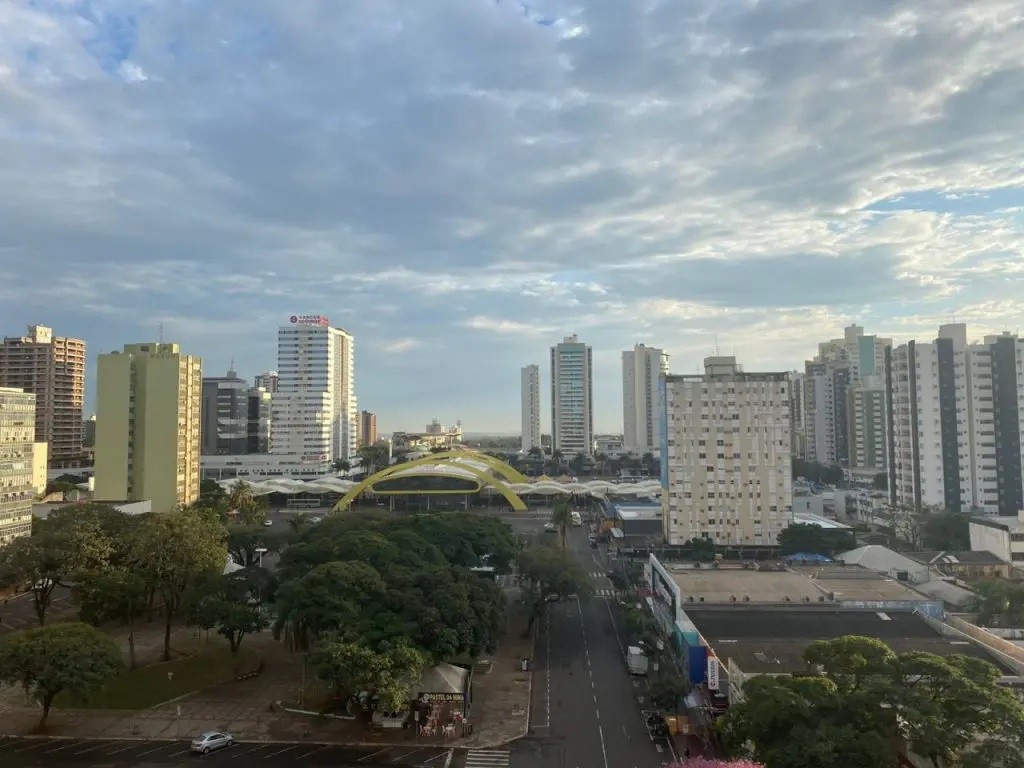 Chuva é registrada nessa madrugada em Maringá