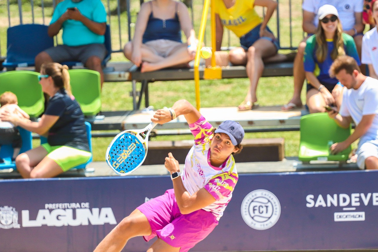 Atletas de seis países participam de competição de Beach Tennis em Maringá