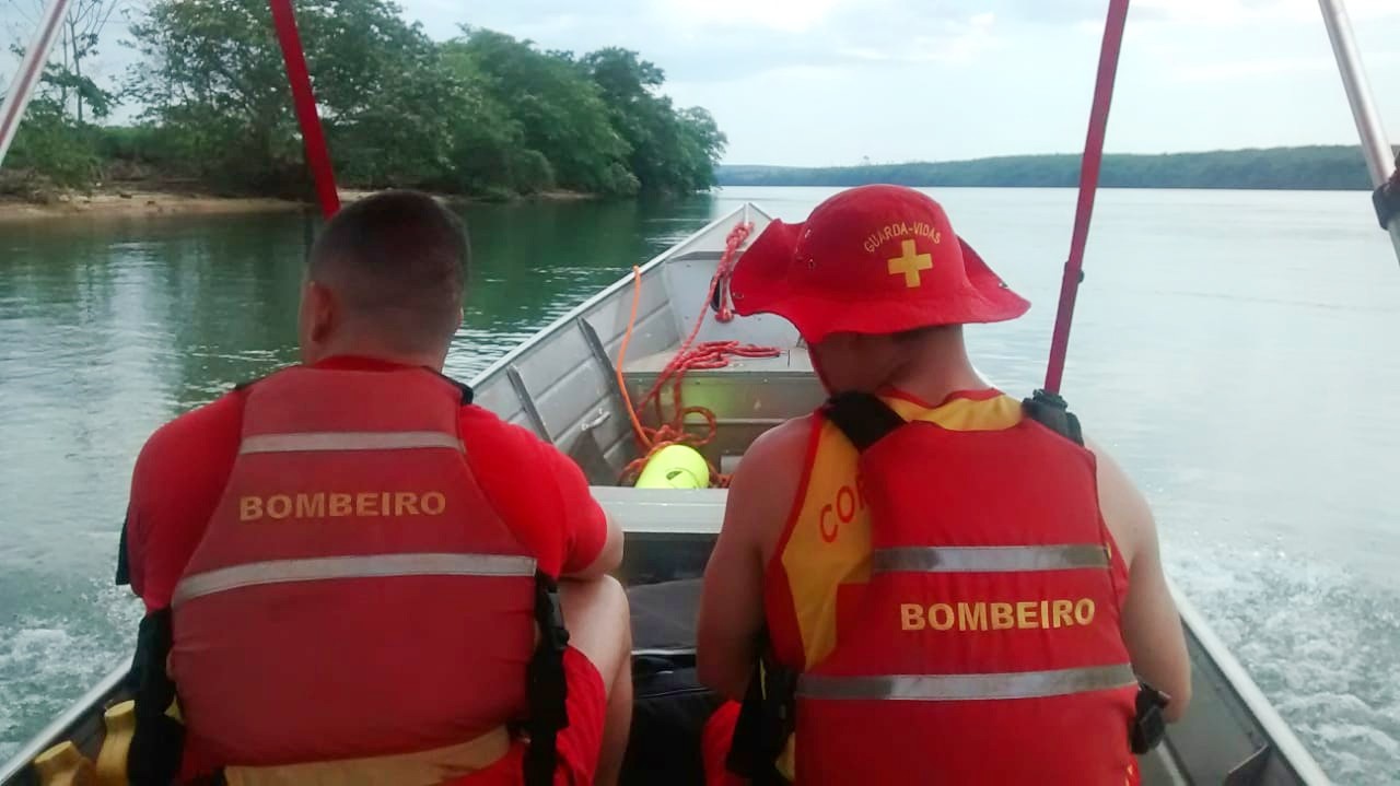 Há mais de dez dias bombeiros buscam por adolescente no Rio Paraná