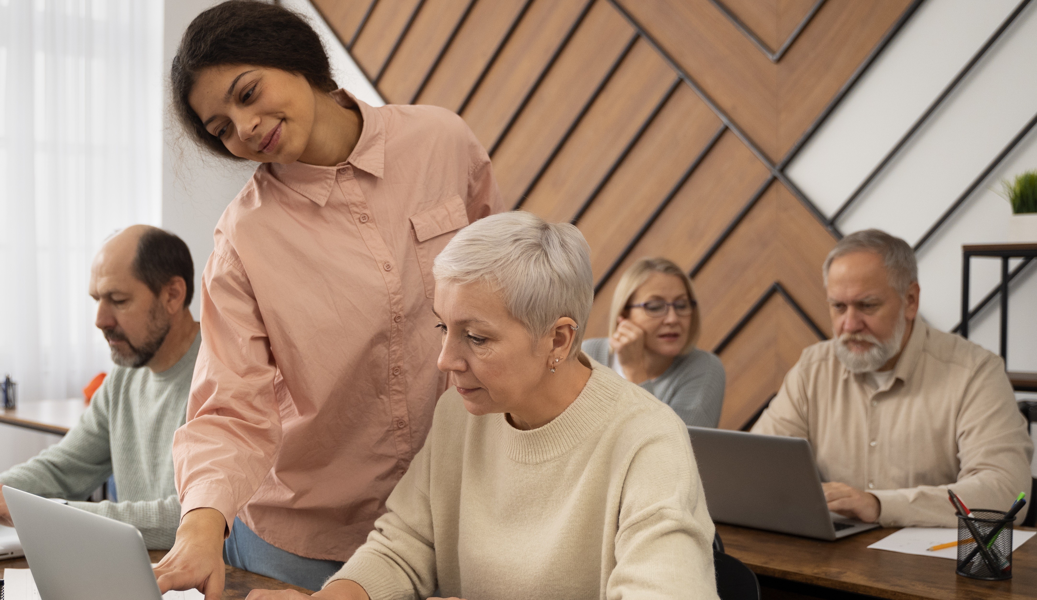 Etarismo: quais desafios as gerações enfrentam no mercado de trabalho?
