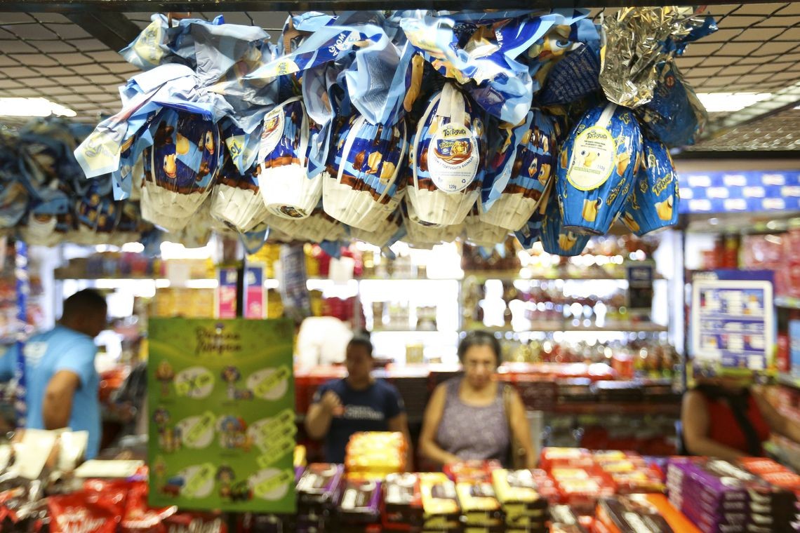 70% dos brasileiros devem gastar na Páscoa
