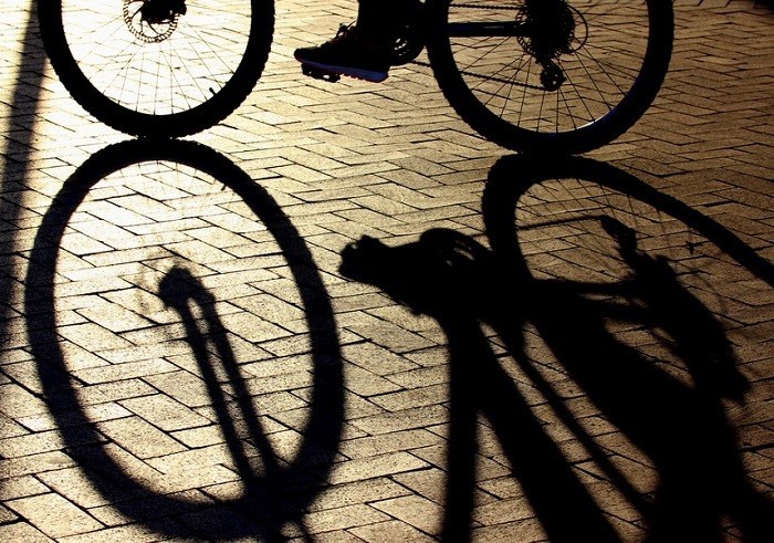 Dois são presos após bicicleta ser furtada de loja na Avenida Paraná