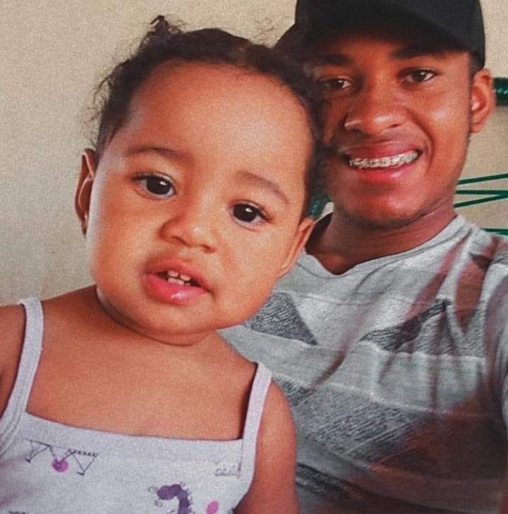 Pai que assassinou a própria filha enviou fotos da criança morta à mãe