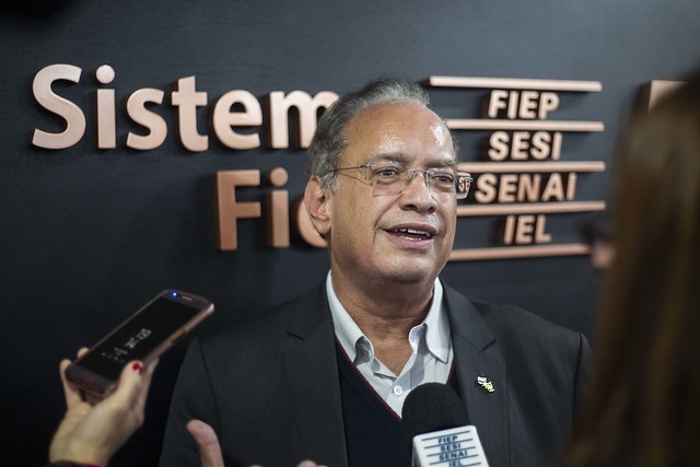 Carlos Walter Martins Pedro vence eleição da Fiep