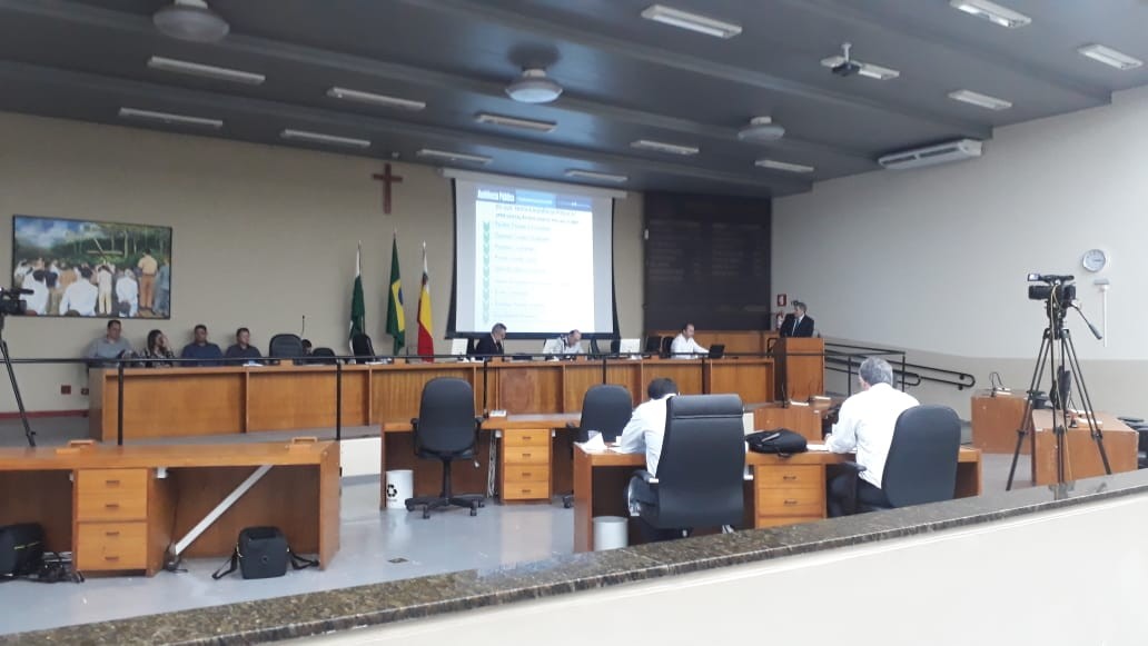 Vereadores criticam demora em receber dados da prestação de contas