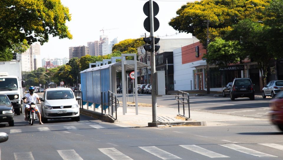 Obras dos corredores de ônibus na Avenida Morangueira estão prontas, diz Prefeitura