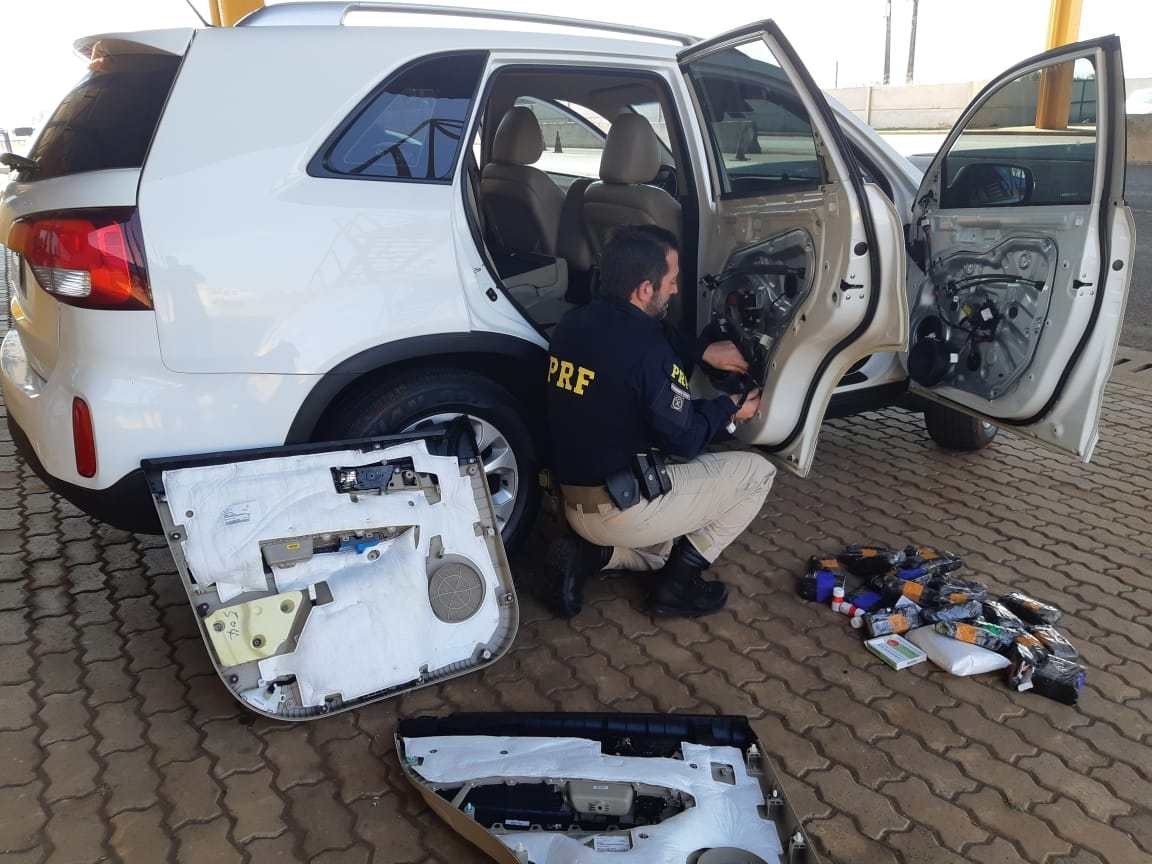 PRF apreende medicamentos contrabandeados que viriam para Maringá