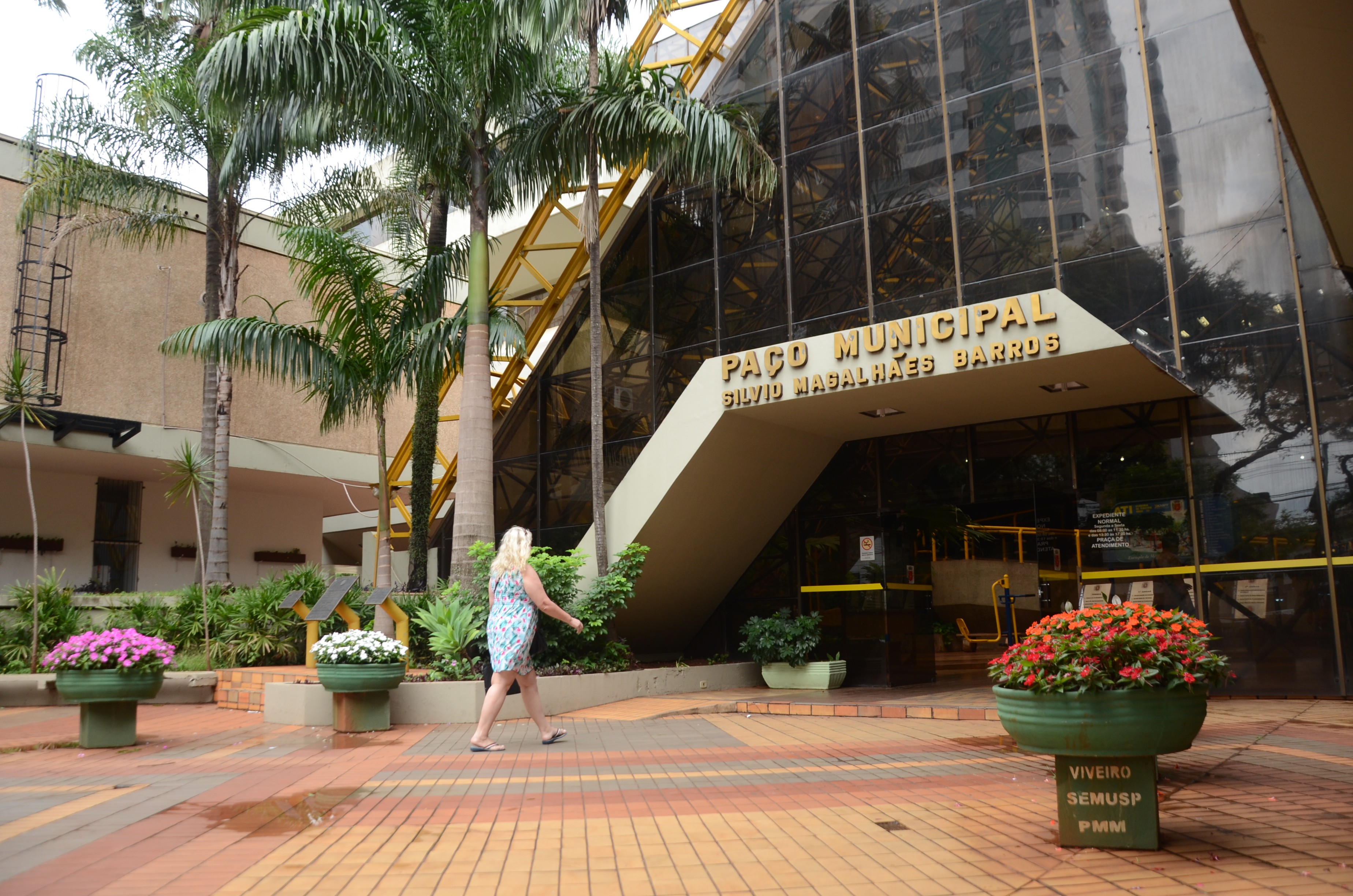 Prefeitura sanciona lei que desburocratiza processos para micro e pequenas empresas de Maringá