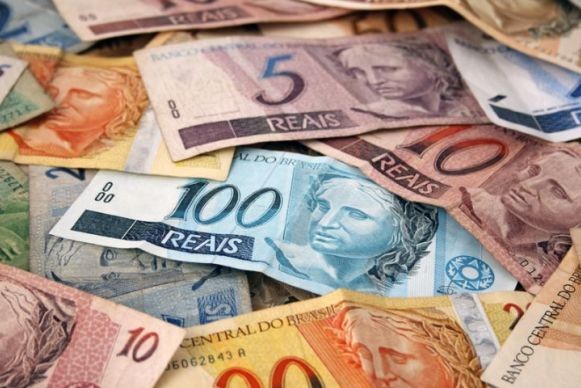 Câmara Municipal de Iguaraçu é campeã de gastos