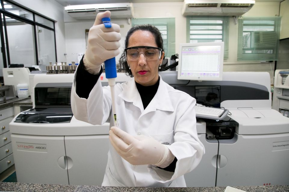 Secretaria de Saúde de Maringá investiga quatro casos suspeitos de Monkeypox