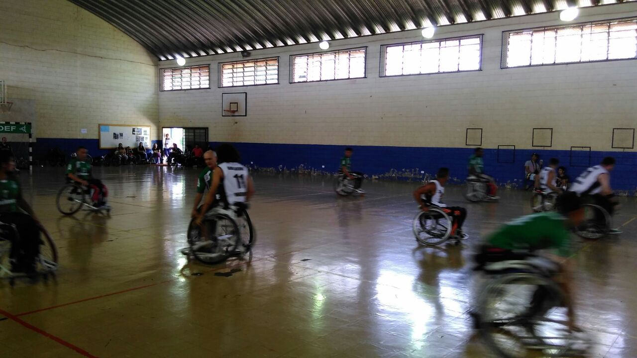 Handebol em cadeira de rodas é um esporte de mudança