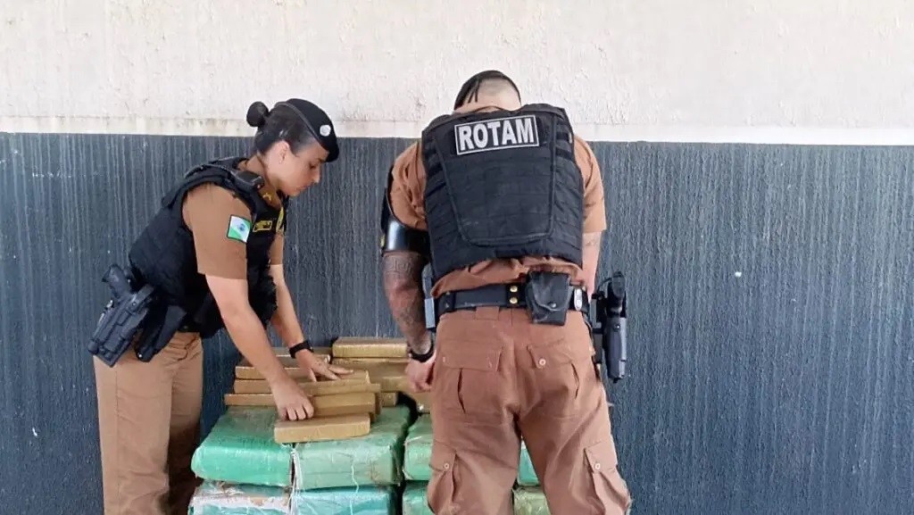 Policia Militar apreende mais de mil kg de maconha