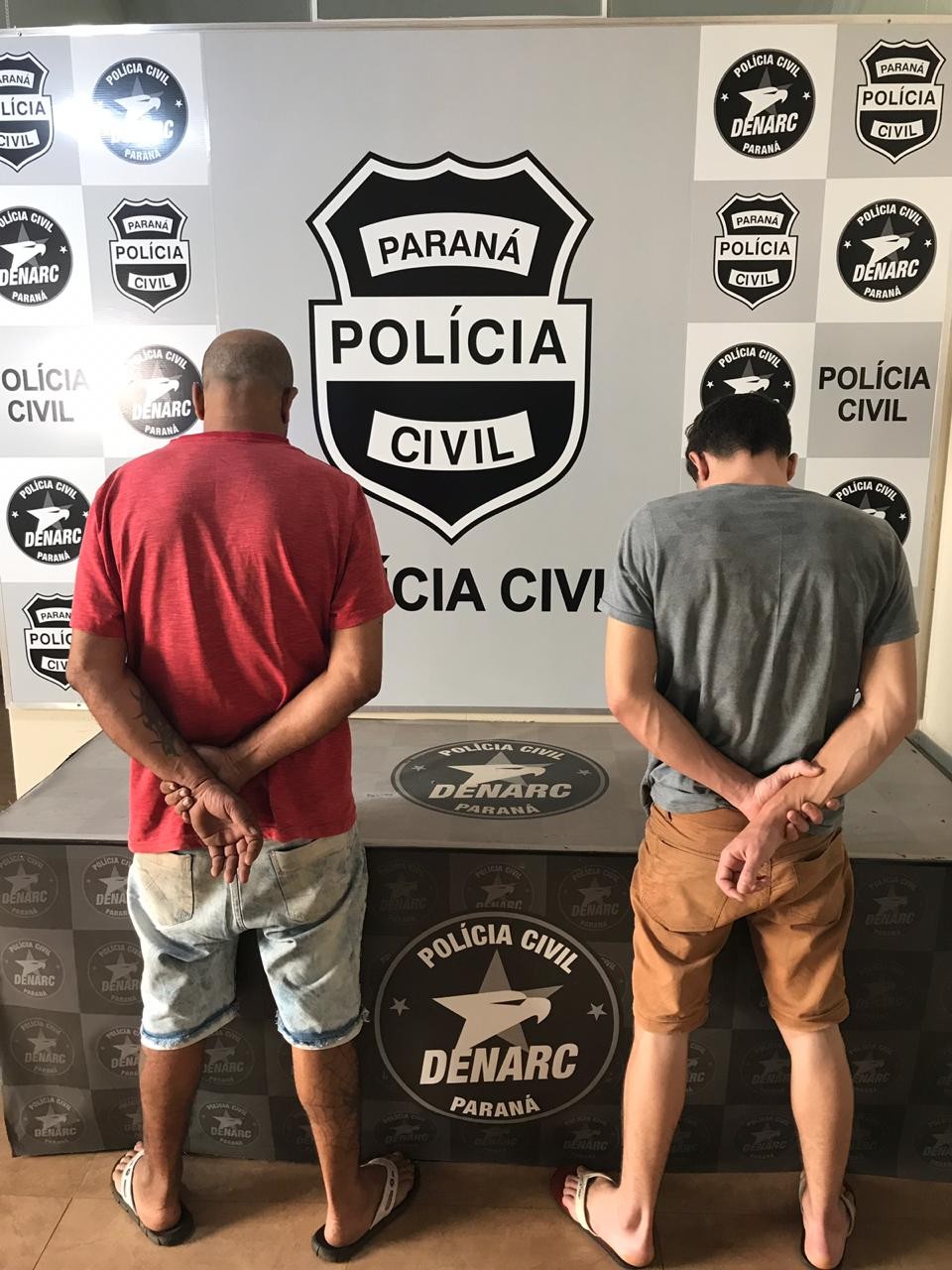 Polícia prende dupla que fazia disque-entrega de drogas em Maringá