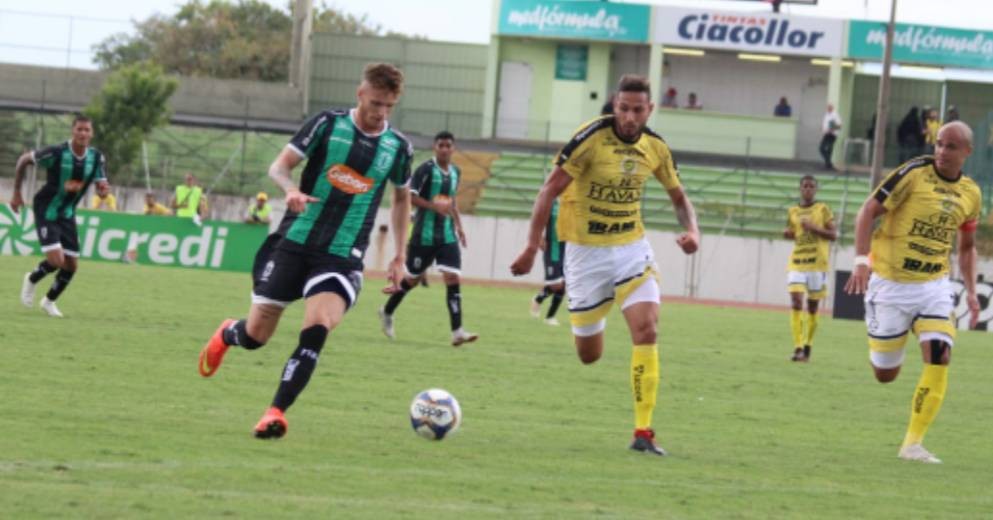 Maringá FC vence, mas não garante vaga nas semifinais do Paranaense