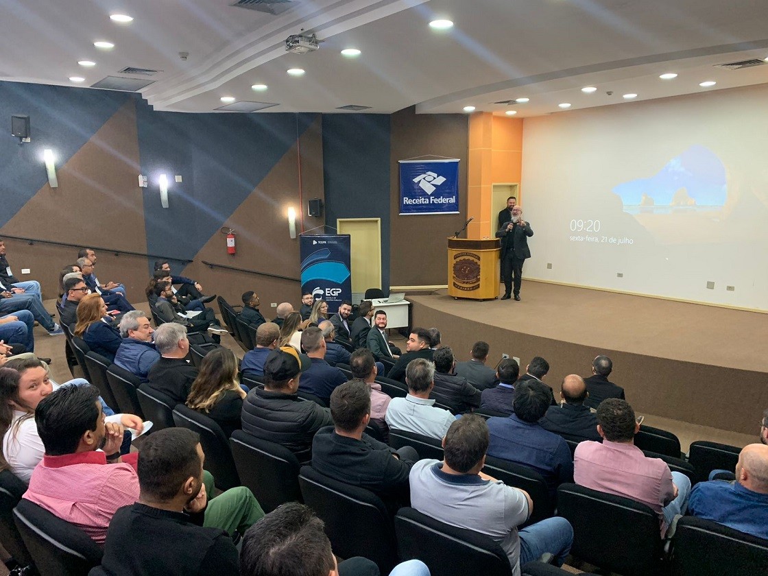 Vereadores da região recebem capacitação sobre avaliação de contas