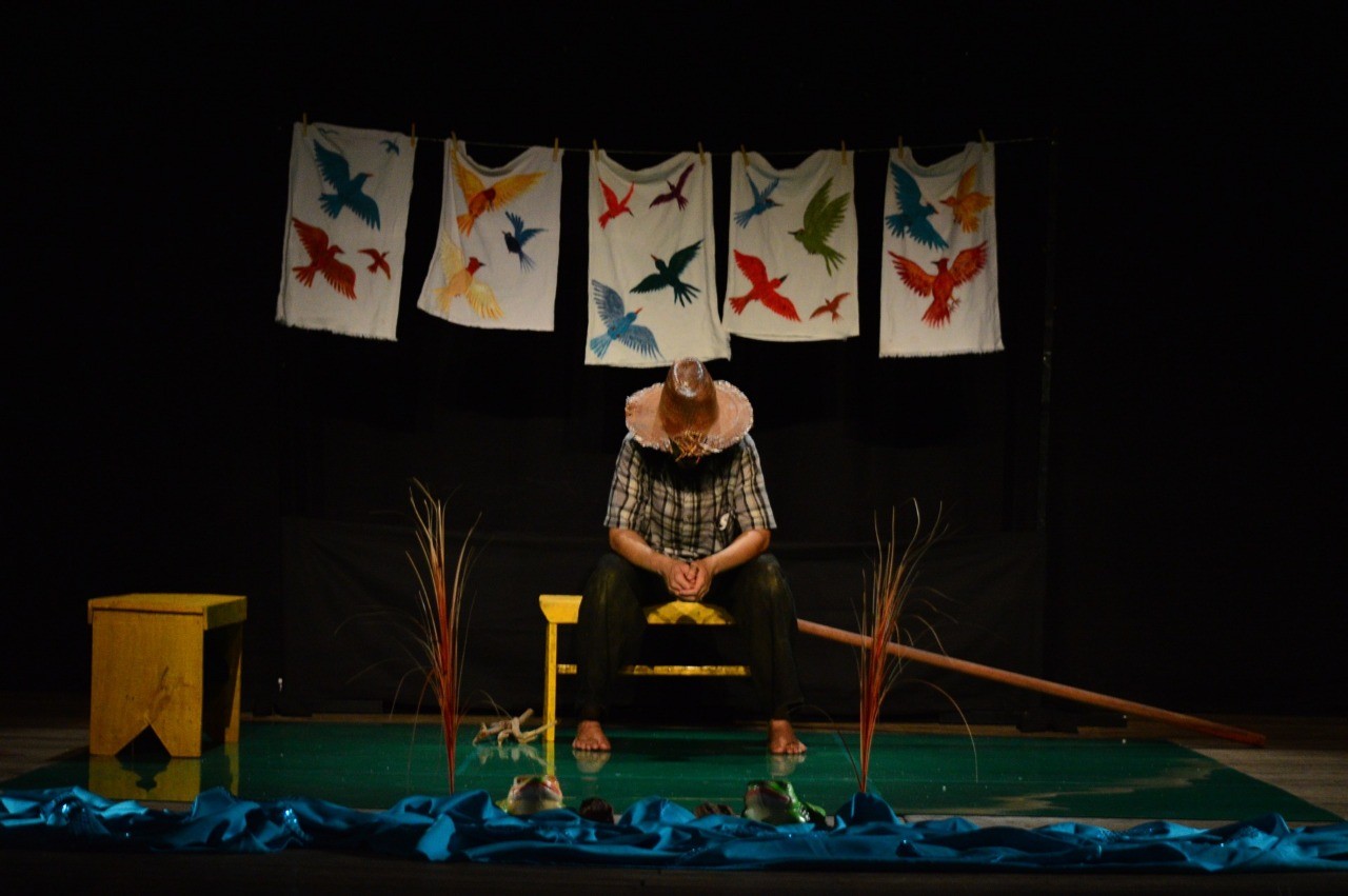 Última apresentação do espetáculo “Aterra” ocorre nesta sexta-feira (06)