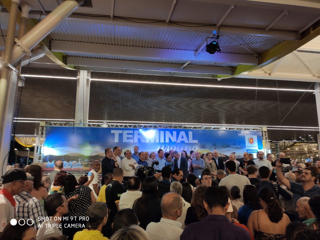 Com ato político, novo terminal de Maringá é inaugurado