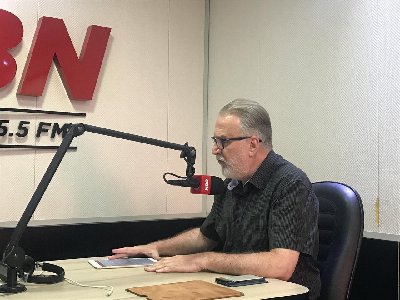 Vereadora quer reduzir salários de vereadores e do prefeito em Sarandi