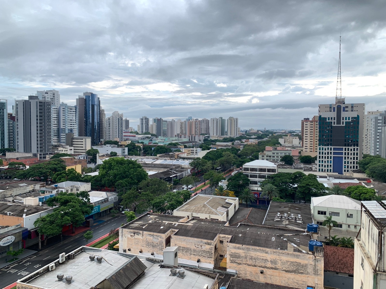 Tempo segue instável em Maringá nesta terça-feira (17)