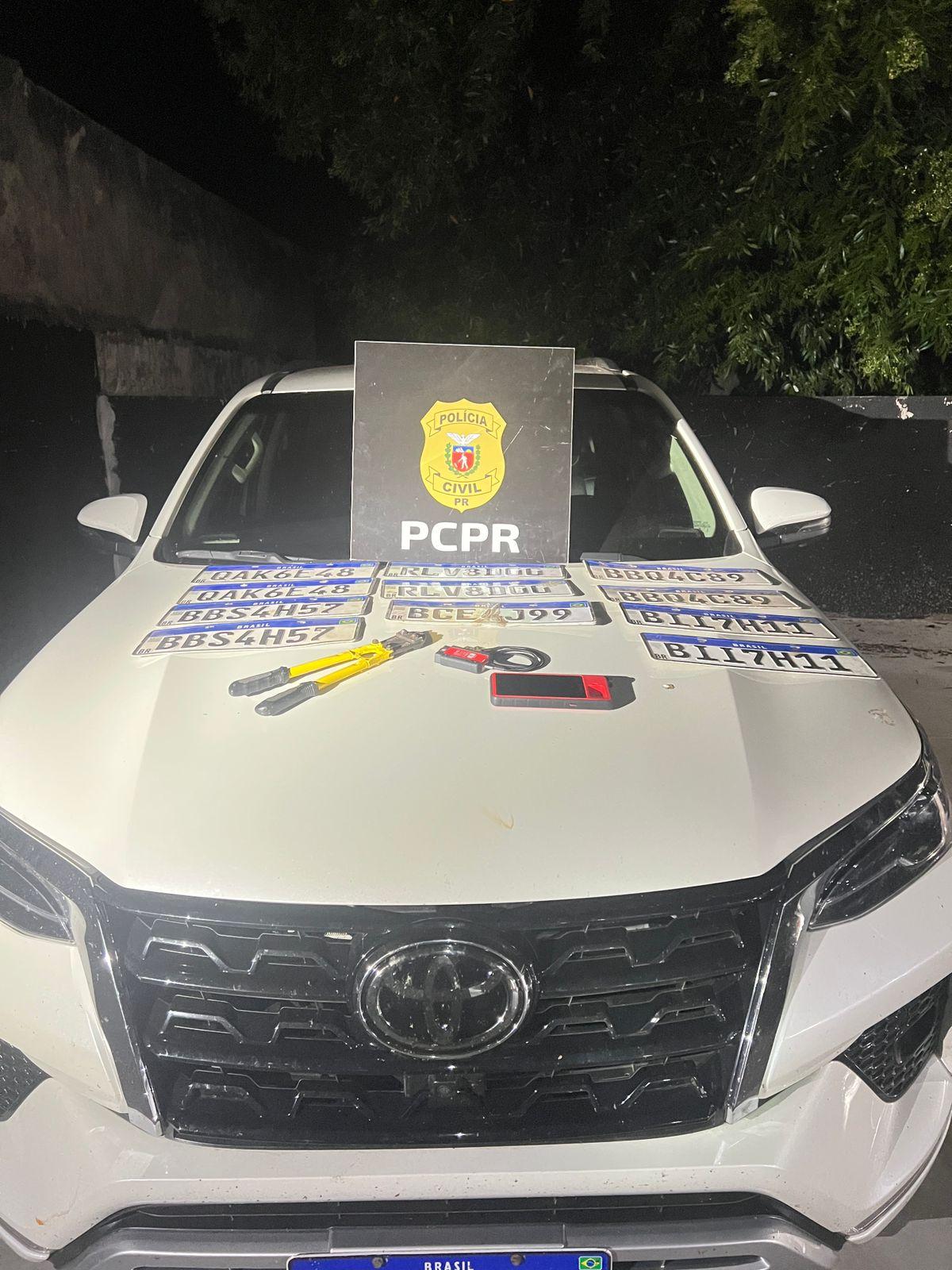 Polícia prende dupla suspeita de furtar carros de luxo em Cianorte